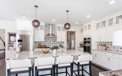 26 Rolling Green Drive, Julie & Co. Realty