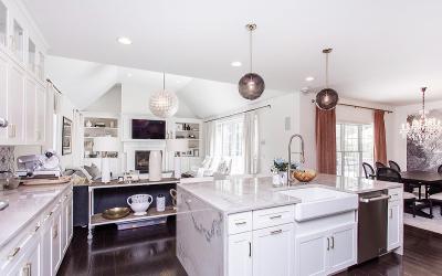 26 Rolling Green Drive, Julie & Co. Realty