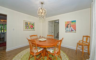 25 Jenee Way, Julie & Co. Realty