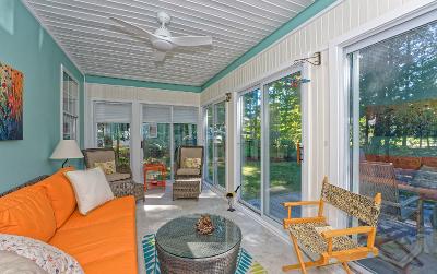 25 Jenee Way, Julie & Co. Realty