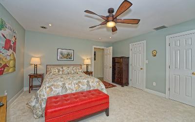 25 Jenee Way, Julie & Co. Realty