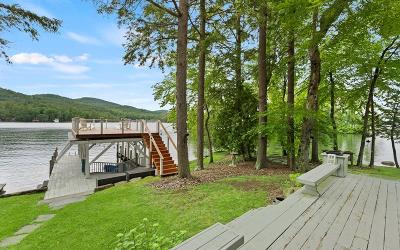 42 Treasure Point Road, Julie & Co. Realty