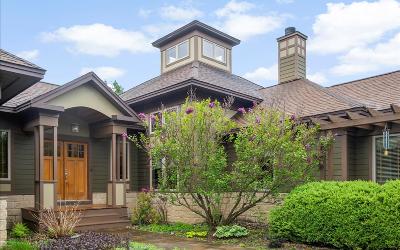 25 North End, Julie & Co. Realty