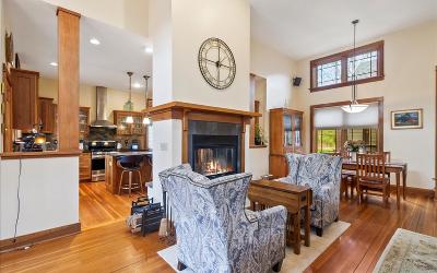 25 North End, Julie & Co. Realty