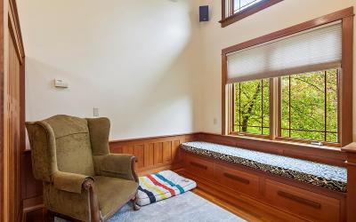 25 North End, Julie & Co. Realty