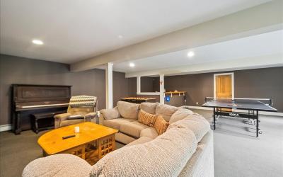 25 North End, Julie & Co. Realty