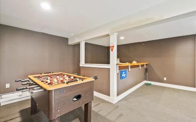 25 North End, Julie & Co. Realty