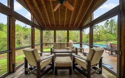 25 North End, Julie & Co. Realty
