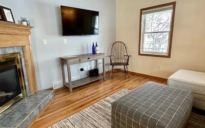 1 Inlander Road, Julie & Co. Realty