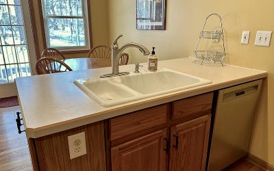 1 Inlander Road, Julie & Co. Realty