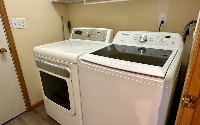 1 Inlander Road, Julie & Co. Realty