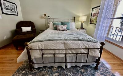 1 Inlander Road, Julie & Co. Realty