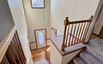 1 Inlander Road, Julie & Co. Realty