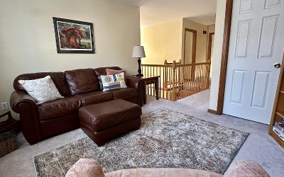 1 Inlander Road, Julie & Co. Realty