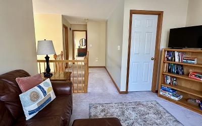 1 Inlander Road, Julie & Co. Realty