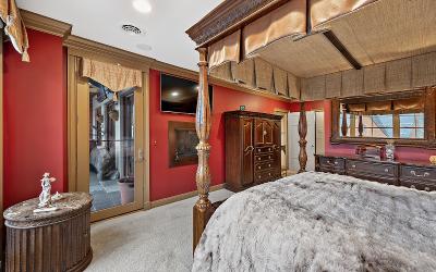 70 Railroad Place #411, Julie &Co. Realty