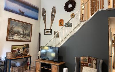 24 Elizabeth Lane, Julie & Co. Realty