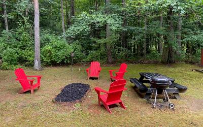 24 Elizabeth Lane, Julie & Co. Realty