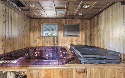 68 Rockwell Road, Julie & Co. Realty