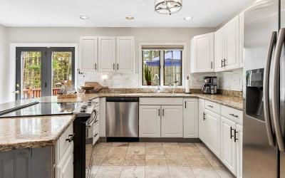 25 Algonquin Drive, Julie & Co. Realty