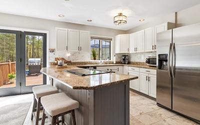 25 Algonquin Drive, Julie & Co. Realty