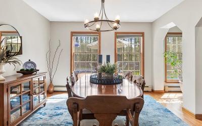 25 Algonquin Drive, Julie & Co. Realty