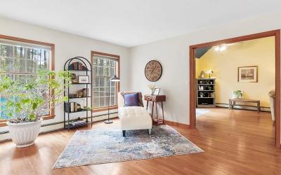 25 Algonquin Drive, Julie & Co. Realty