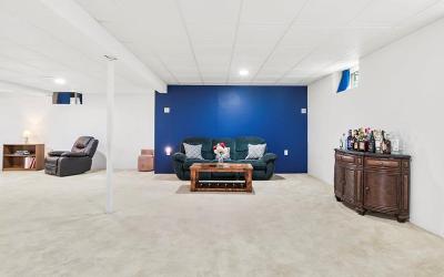 25 Algonquin Drive, Julie & Co. Realty