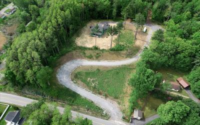 182 NY-9P, Julie & Co. Realty