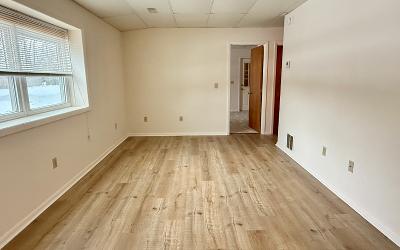 31 Thomas Avenue, Julie & Co. Realty