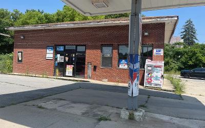 69 Montcalm Street, Julie & Co. Realty