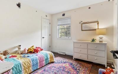 13 Heresford Lane, Julie & Co. Realty