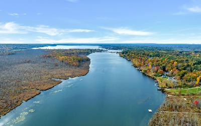 4 Autumn Lane, Julie & Co. Realty