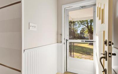10 Linden Street, Julie & Co. Realty