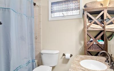 10 Linden Street, Julie & Co. Realty