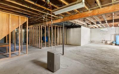 10 Linden Street, Julie & Co. Realty