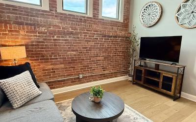 77 Van Dam Unit #406, Julie & Co. Realty