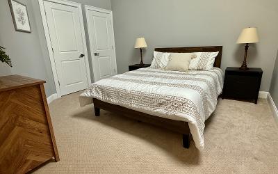 77 Van Dam Unit #406, Julie & Co. Realty