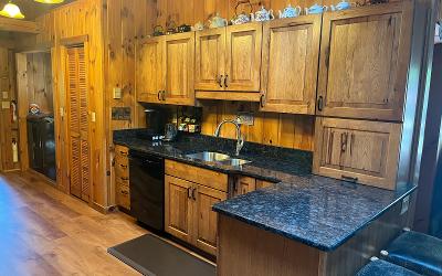 24 Whits End Way, Julie & Co. Realty