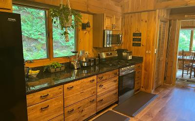 24 Whits End Way, Julie & Co. Realty