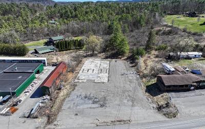 878 State Route 9N, Julie & Co. Realty