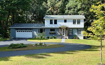 206 Van Aernem Road, Julie & Co. Realty