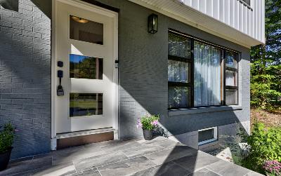 206 Van Aernem Road, Julie & Co. Realty