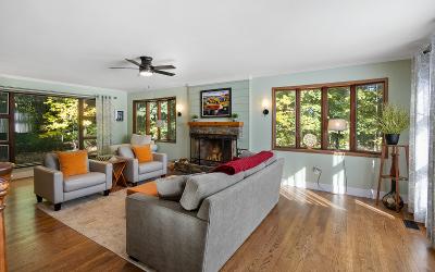 206 Van Aernem Road, Julie & Co. Realty