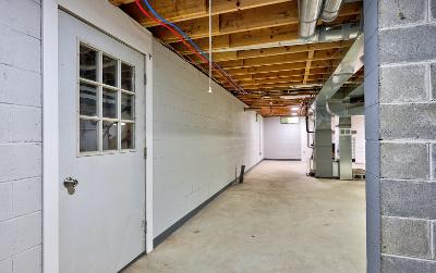 206 Van Aernem Road, Julie & Co. Realty