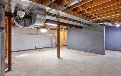206 Van Aernem Road, Julie & Co. Realty