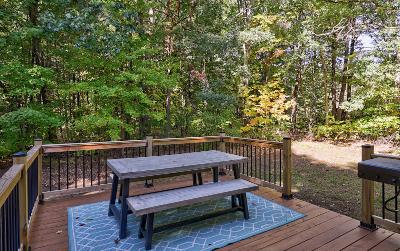 206 Van Aernem Road, Julie & Co. Realty