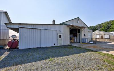 22 Meadowview Drive, Julie & Co. Realty