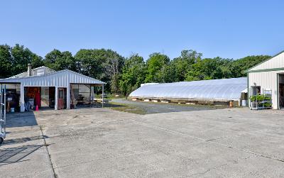 22 Meadowview Drive, Julie & Co. Realty