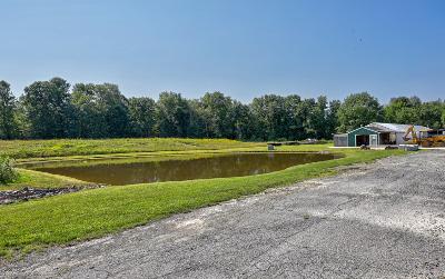 22 Meadowview Drive, Julie & Co. Realty
